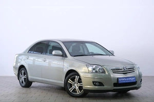 Седан Toyota Avensis 2008 года, 949000 рублей, Омск