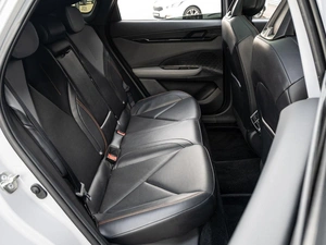 Лифтбек Changan UNI-V 2023 года, 2350000 рублей, Краснодар