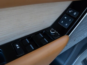 Внедорожник Land Rover Range Rover Velar 2017 года, 4599000 рублей, Волгоград