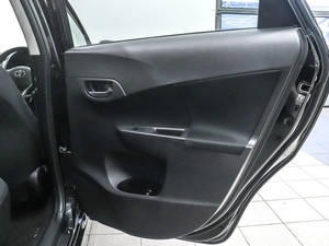 Хетчбэк Toyota Ractis 2011 года, 790000 рублей, Красноярск