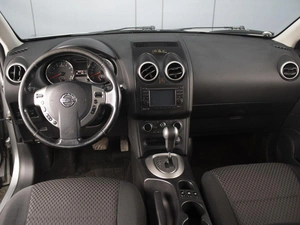 Внедорожник Nissan Qashqai 2011 года, 1060000 рублей, Омск