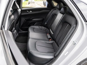 Седан Kia K5 2023 года, 3150000 рублей, Краснодар