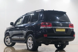 Внедорожник Toyota Land Cruiser 2015 года, 5319000 рублей, Новокузнецк