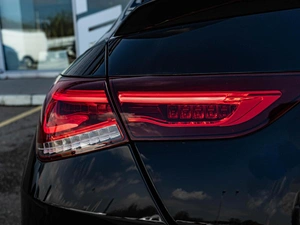 Седан Mercedes-benz CLA-класс 2019 года, 3130000 рублей, Краснодар