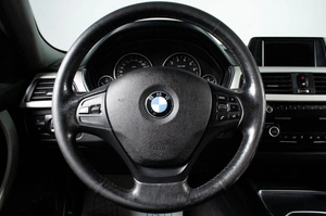 Седан BMW 3 серия 2018 года, 1589000 рублей, Сургут
