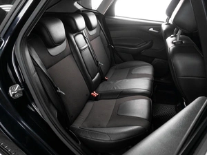 Хетчбэк Ford Focus 2012 года, 919000 рублей, Тюмень