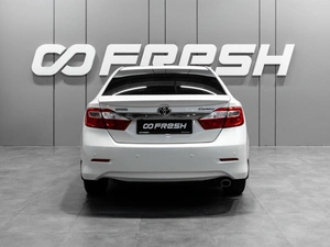Седан Toyota Camry 2012 года, 1699000 рублей, Тюмень