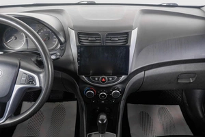 Седан Hyundai Solaris 2011 года, 749000 рублей, Кемерово