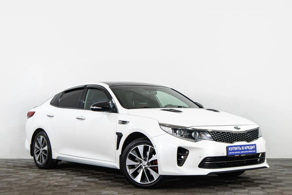 Седан Kia Optima 2018 года, 2299000 рублей, Сургут