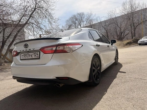 Седан Toyota Camry 2018 года, 2650000 рублей, Сосновоборск