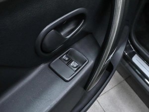 Седан Renault Logan 2019 года, 989000 рублей, Красноярск