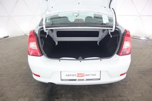 Седан Renault Logan 2015 года, 795000 рублей, Орёл