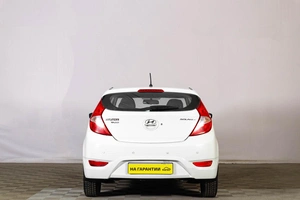 Хетчбэк Hyundai Solaris 2011 года, 949000 рублей, Тюмень