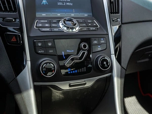 Седан Hyundai Sonata 2012 года, 999000 рублей, Краснодар