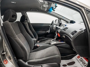 Седан Honda Civic 2007 года, 830000 рублей, Красноярск
