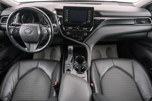 Седан Toyota Camry 2021 года, 2799000 рублей, Красноярск