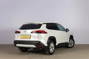 Внедорожник Toyota Corolla Cross 2024 года, 2989000 рублей, Новосибирск