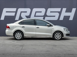 Седан Volkswagen Polo 2010 года, 595000 рублей, Краснодар