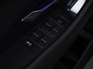 Внедорожник Jaguar E-Pace 2018 года, 2149501 рублей, Москва