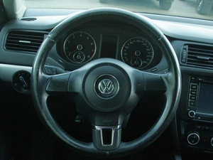 Седан Volkswagen Jetta 2013 года, 990000 рублей, Владимир