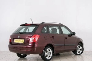 Хетчбэк Skoda Fabia 2012 года, 799000 рублей, Красноярск
