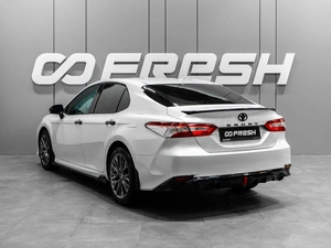 Седан Toyota Camry 2018 года, 2679000 рублей, Тюмень