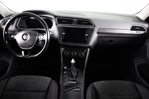 Внедорожник Volkswagen Tiguan 2018 года, 3129000 рублей, Пермь