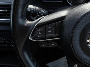 Хетчбэк Mazda Axela 2017 года, 1220000 рублей, Краснодар