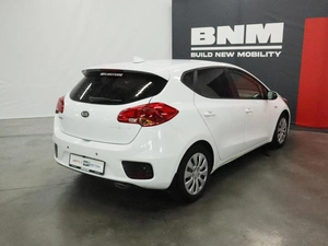 Хэтчбек Kia Ceed 2017 года, 1450000 рублей, Курск