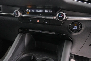 Хетчбэк Mazda 3 2019 года, 1839000 рублей, Красноярск