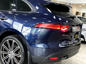 Внедорожник Jaguar F-Pace 2016 года, 2097000 рублей, Солонцы