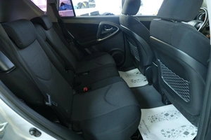 Внедорожник Toyota RAV4 2011 года, 1489000 рублей, Омск