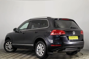 Внедорожник Volkswagen Touareg 2011 года, 2349000 рублей, Пермь