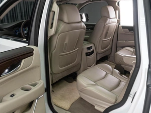 Внедорожник Cadillac Escalade 2016 года, 3299000 рублей, Сургут