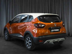 Внедорожник Renault Kaptur 2016 года, 1379000 рублей, Тюмень