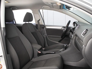 Хетчбэк Volkswagen Golf 2011 года, 790000 рублей, Омск