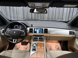 Седан Jaguar XF 2014 года, 1399000 рублей, Красноярск