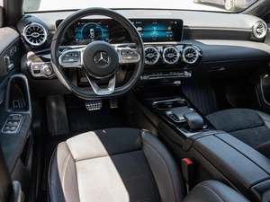 Седан Mercedes-benz A-класс 2019 года, 2625000 рублей, Краснодар