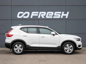 Внедорожник Volvo XC40 2019 года, 2700000 рублей, Краснодар