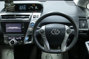 Универсал Toyota Prius Alpha 2017 года, 1598000 рублей, Солонцы