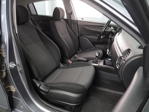 Хетчбэк Kia Rio X-Line 2018 года, 1524000 рублей, Воронеж