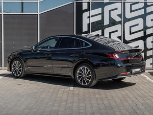Седан Hyundai Sonata 2021 года, 3050000 рублей, Краснодар