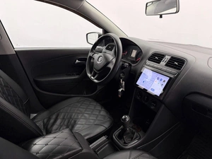 Седан Volkswagen Polo 2015 года, 1136000 рублей, Орёл