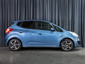 Минивэн Kia Venga 2013 года, 860000 рублей, Волгоград