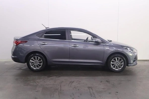 Седан Hyundai Solaris 2024 года, 1950000 рублей, Клинцы