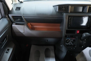 Минивэн Toyota Roomy 2019 года, 1099000 рублей, Омск