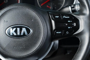 Седан Kia Rio 2021 года, 1719000 рублей, Тюмень