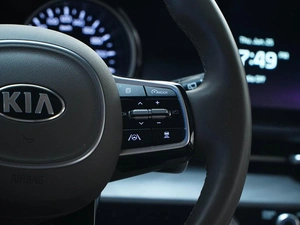 Минивэн Kia Carnival 2020 года, 3999077 рублей, Москва