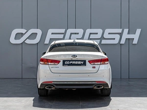 Седан Kia Optima 2017 года, 1825000 рублей, Краснодар