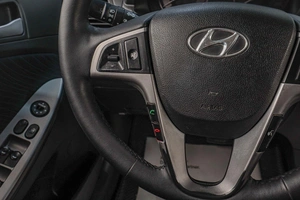 Седан Hyundai Solaris 2015 года, 899000 рублей, Челябинск